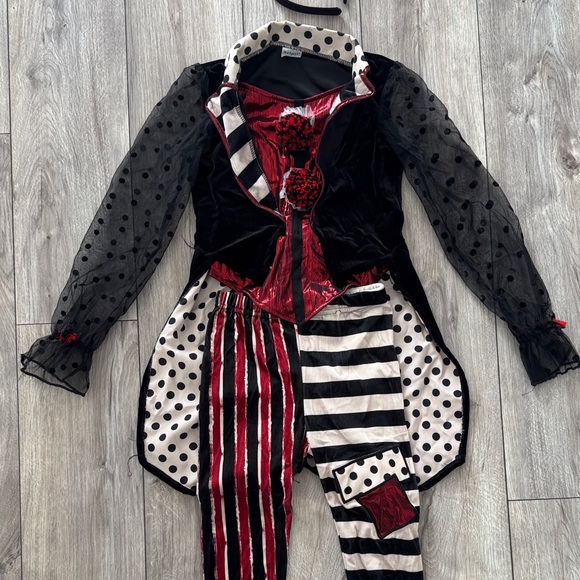 Spirit Black‎ and White Circus Costume for Kids - Picture 6 of 12